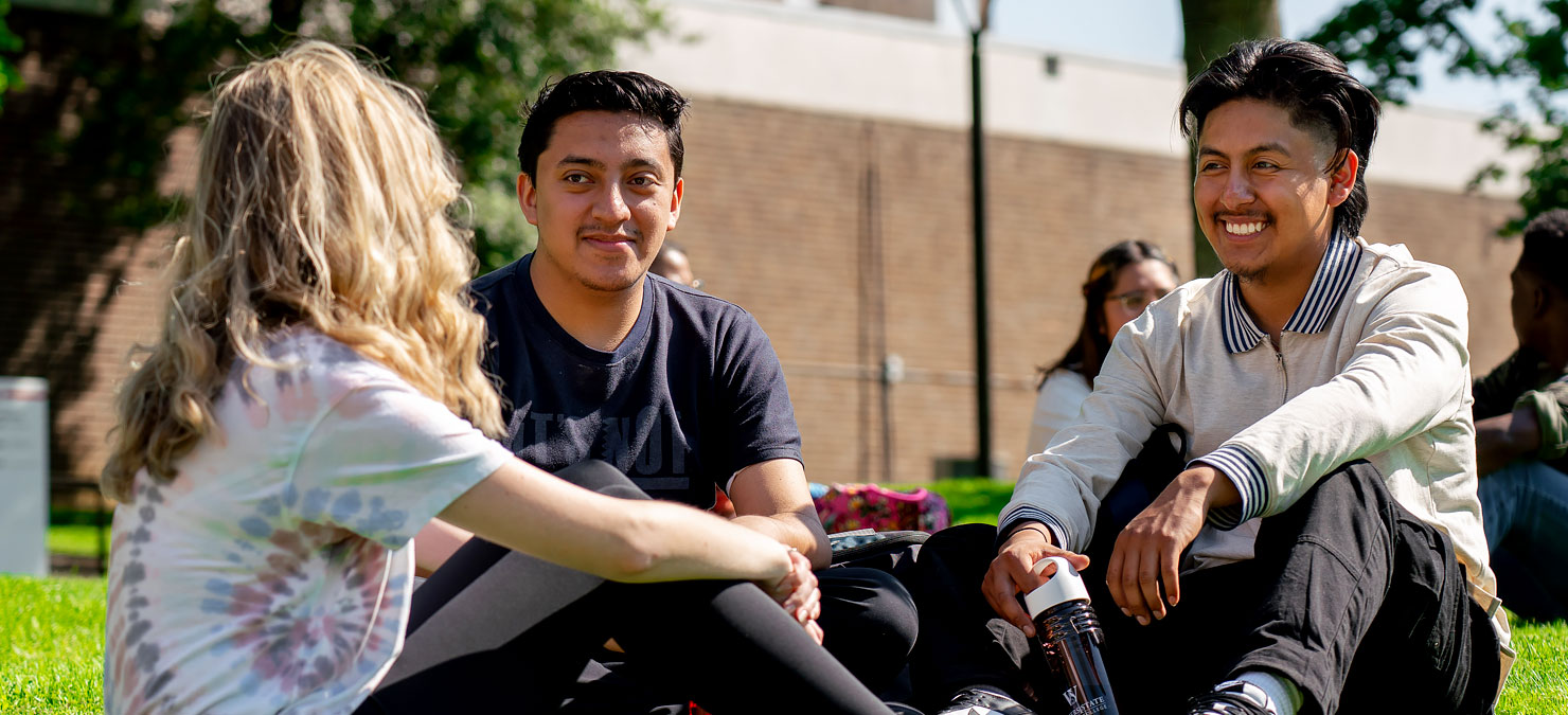 Students attending Walters State Community College. Students attending Walters State Community College.